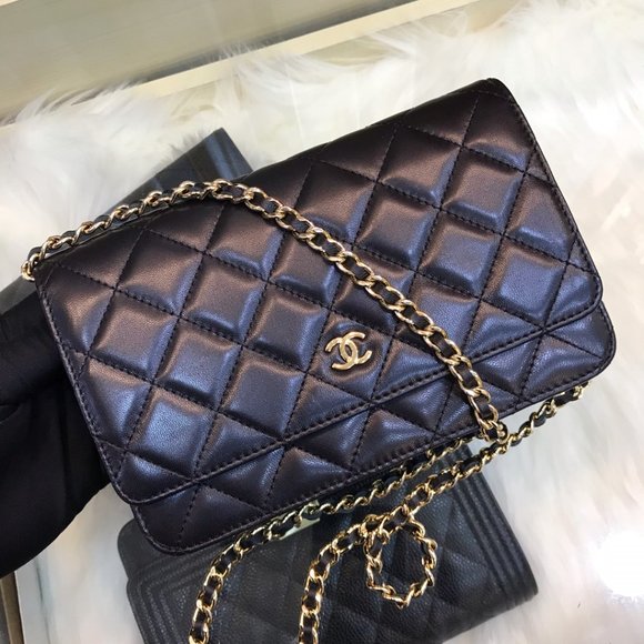 Chanel Quilted Caviar Wallet On Chain Blk/Gold - Picture 3 of 9
